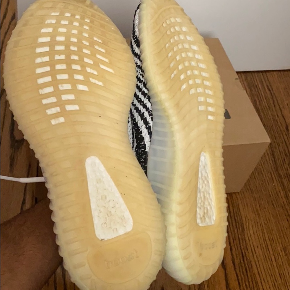 Zebra Yeezy - Picture 4 of 8